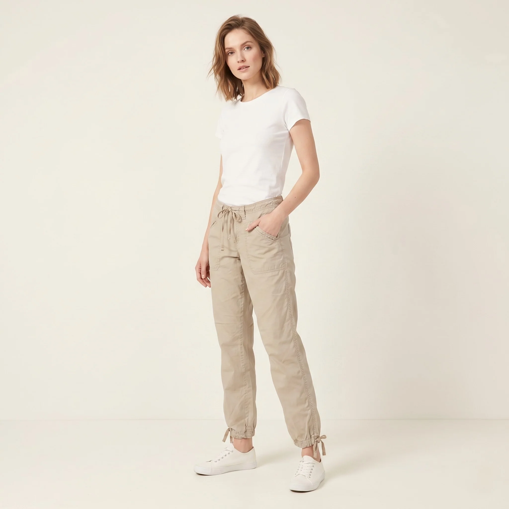Women's vintage & second hand clothes